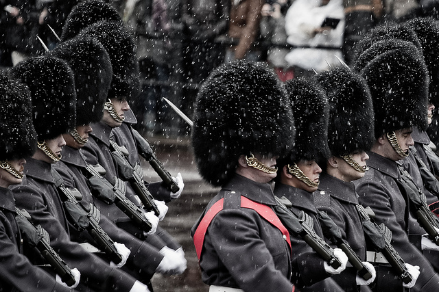 Guard Mounting Buckingham Palace_europe_royal holiday_news_deals
