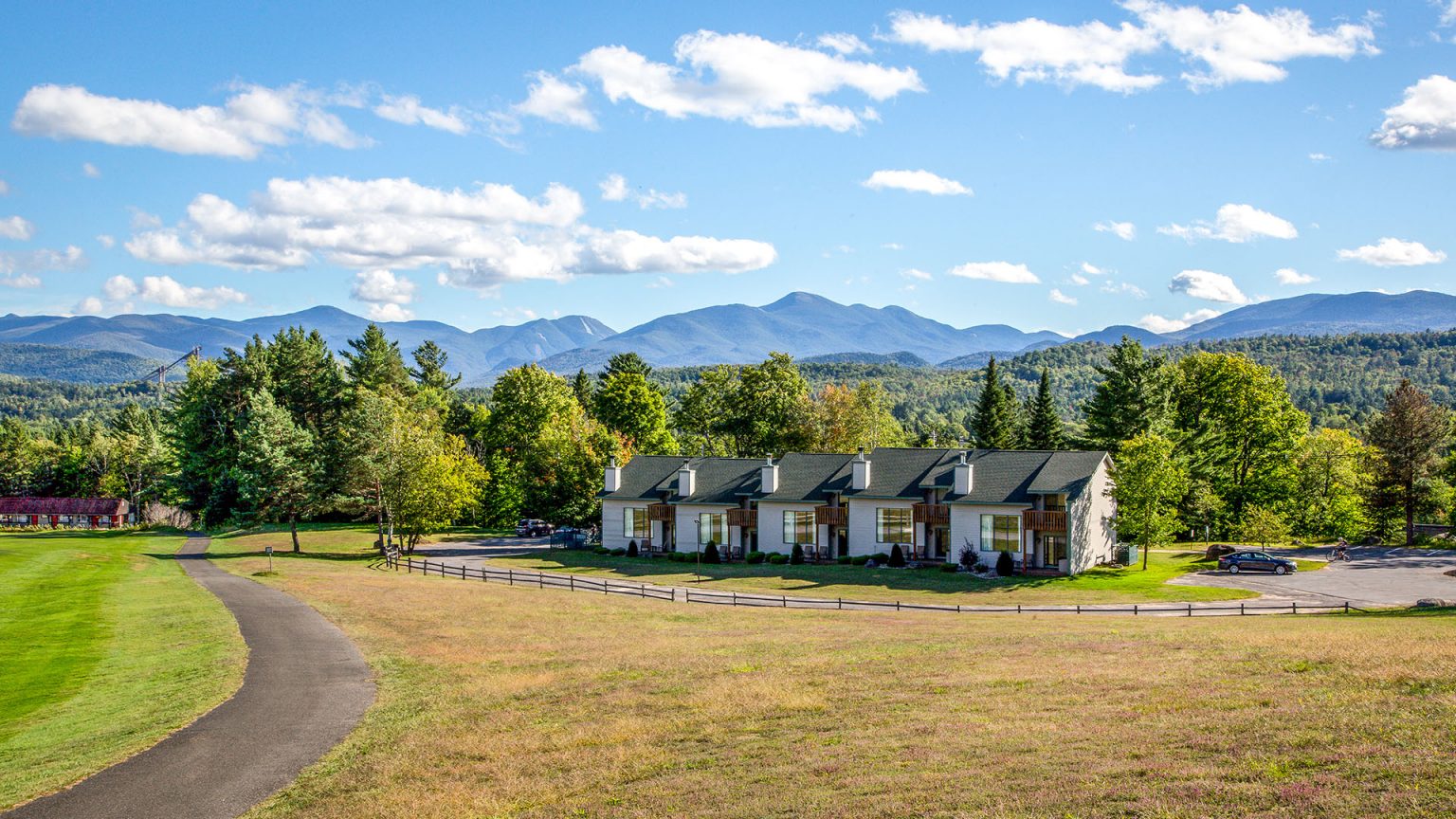 oyal-holiday-hotel-resort-vista-exterior-lake-placid-club-lodges-estados-unidos-nueva-york-lake-placid-1536x864