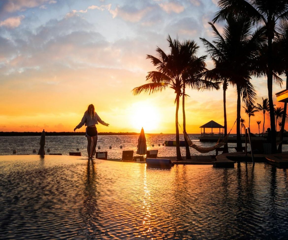 royal holiday benefits