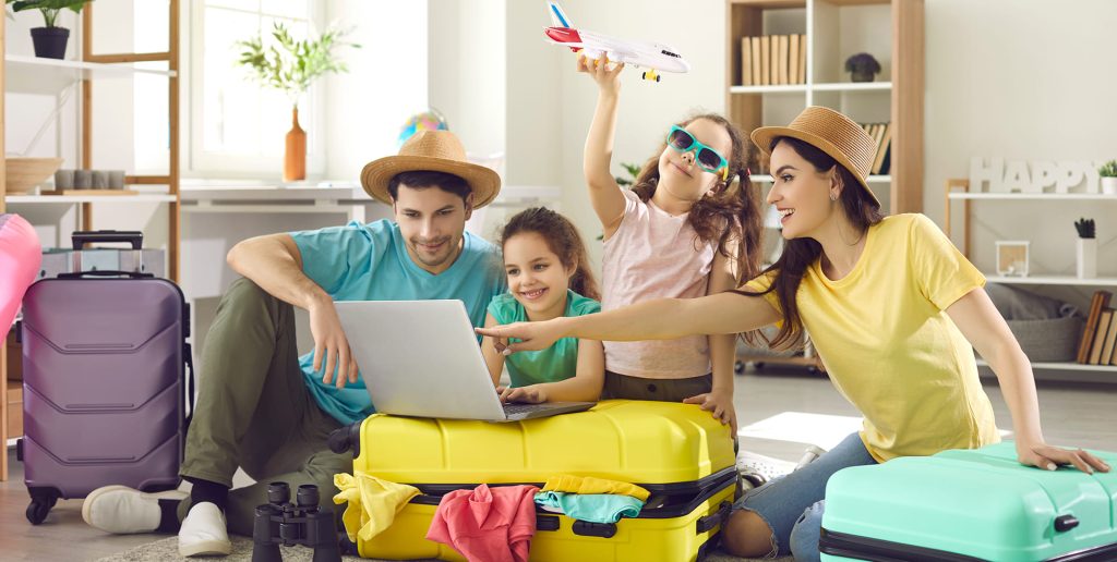  TRAVELING WITH PURPOSE, TRAVELING WITH ROYAL HOLIDAY