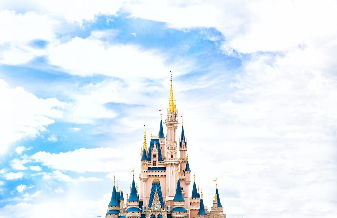 ROYAL-HOLIDAY-MAGIC-KINGDOM-CASTILLO