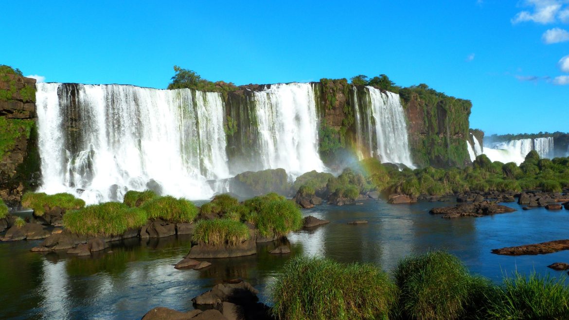 waterfalls-of-iguacu-g3c3e60f0b_1920