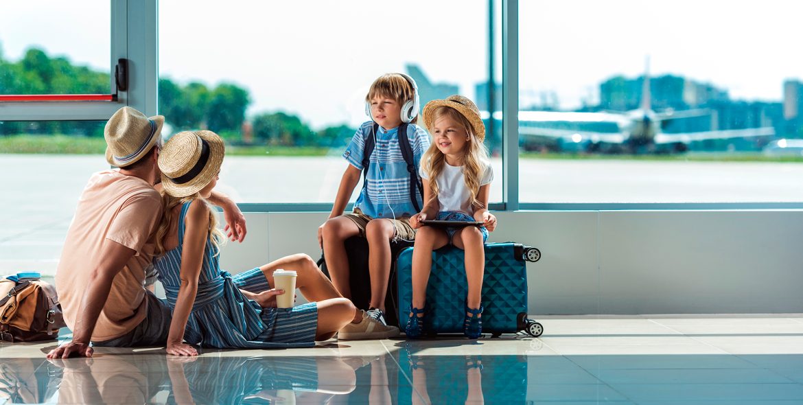 royal-holiday-kids-airport